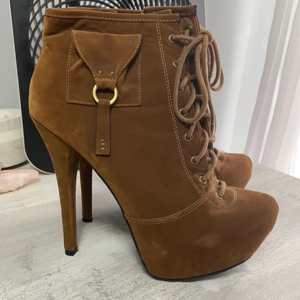 Suede booties camel color